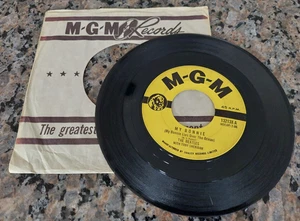 THE BEATLES 45 " My Bonnie / The Saints " MGM Canada 1964' - Picture 1 of 2