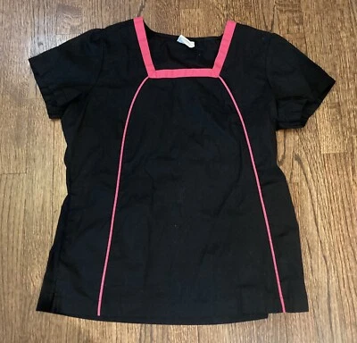 Blusa Médica Negra con Detalle Rosa Melocotones Talla Mediana Foto 1 de 4