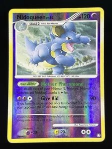 Tarjeta Pokémon rara holográfica inversa Mysterious Treasures Nidoqueen 31/123 MP - Imagen 1 de 3