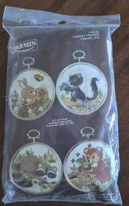 Juego de 4 precintados Charmin Crewel Kit 0046 vintage con marcos FOREST FRIENDS - Imagen 1 de 4