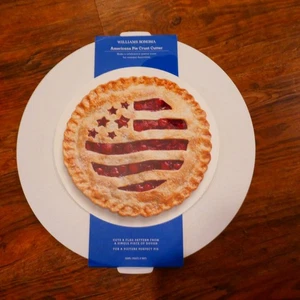 Williams Sonoma Americana Tortenbodenschneider Flagge NEU in Packung schneidet Flagge im Teig - Bild 1 von 4