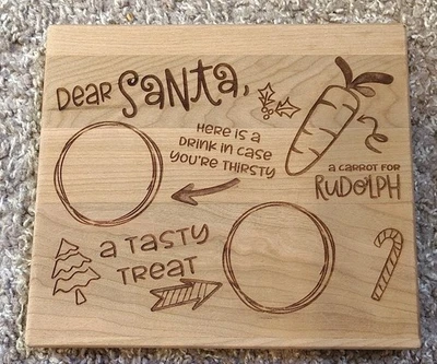 Tablero de Papá Noel de Navidad de madera de cerezo Barn Street Desi Foto 1 de 4