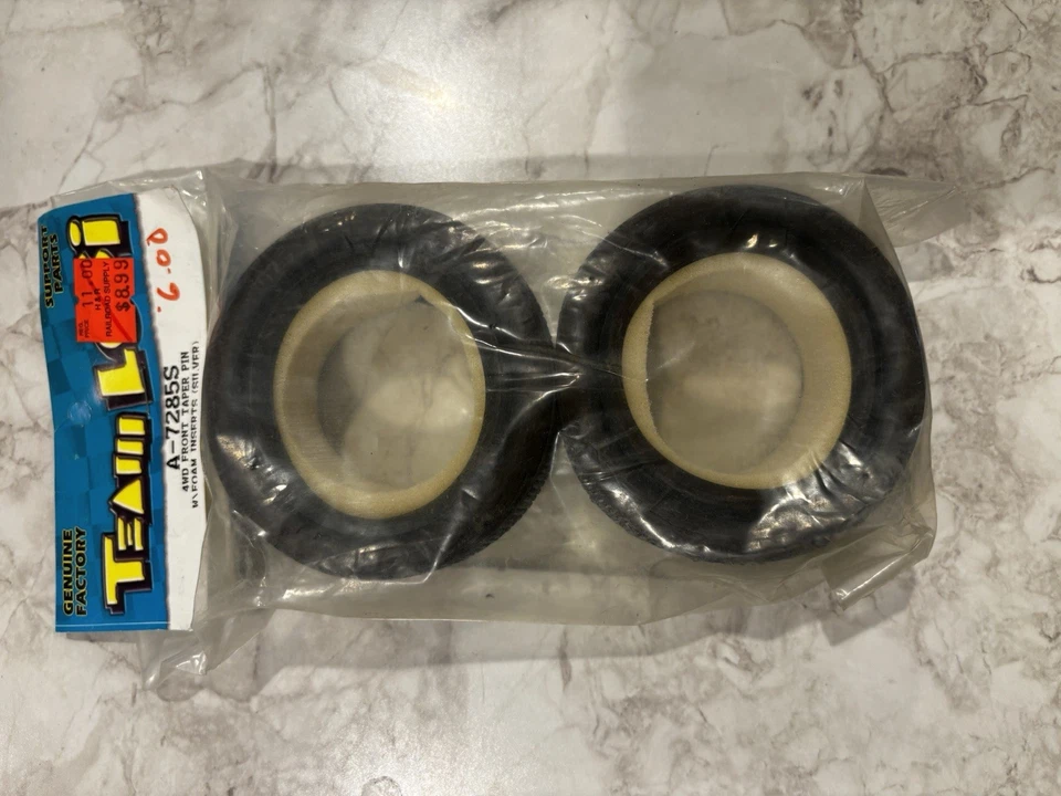 Pin cónico delantero Team Losi A-7285s 4x4 con insertos de espuma (plateado) Foto 1 de 1