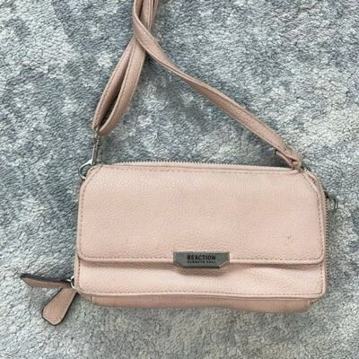 Bolso Bandolera Kenneth Cole Reaction Blush Beige Correa Cuero Vegano Gigi Foto 1 de 4
