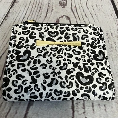 Estuche para Tarjetas Cartera Betsey Johnson Pequeño Animal Estampado Corazón Multicolor Plegable Foto 1 de 4