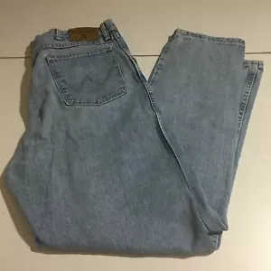 Wrangler Rugged Wear Mens Jeans Size 38x32 Light Wash - Picture 1 of 9