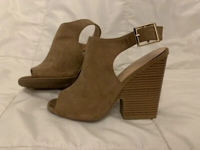 Cuñas Wild Diva Vixen Nude Beige Suase Punta Abierta Correas Talla 6 Foto 1 de 4