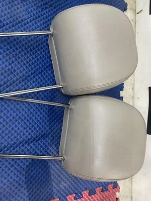 Conjunto de reposacabezas delantero Chrysler 300 2005-2007 probado OEM Foto 1 de 4