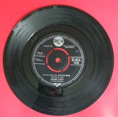 DUANE EDDY - RCA-1316 - (DANCE WITH THE) GUITAR MAN / STRETCHIN' OUT 1962 (2646) - Image 1 of 3