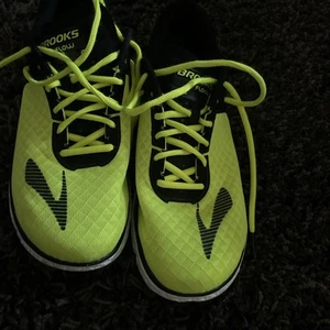 Brooks Mens Pure Flow 6 1102471D002 Light Green Running Shoes Sneakers Size 10D - Picture 1 of 7
