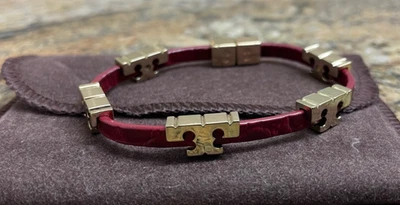 Tory Burch Serif-T Stackable Croc Embossed Bracelet sz. 7.1 L - Image 1 of 2
