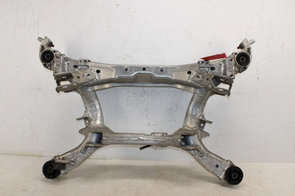 Submarco trasero Infiniti G35 2003-2007 cupé travesaño OEM MQ13 Foto 1 de 4