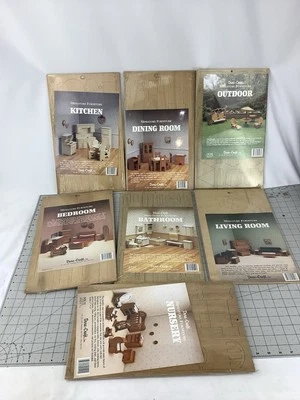 NUEVO Lote de kits de muebles hágalo usted mismo para casa de muñecas miniatura Dura-Craft de madera cama baño cocina Foto 1 de 4