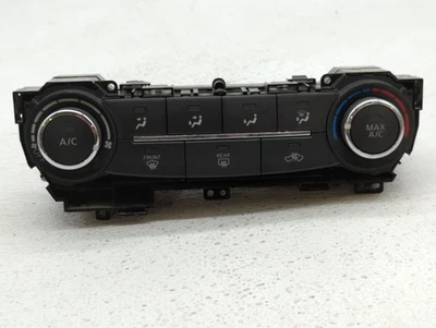 Nissan Sentra 2017-2019 calefacción aire acondicionado control climático ZA6U2 Foto 1 de 4