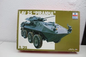 ESCI Ertl LAV-25 Piranha 1/35 Bausatz #5033 teilmontiert USMC - Bild 1 von 3