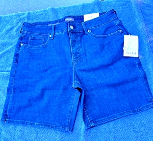 NYDJ Women’s Ella Shorts 14P Arise Blue Denim Lift Tuck Tech Side Slits NWT - Picture 1 of 3