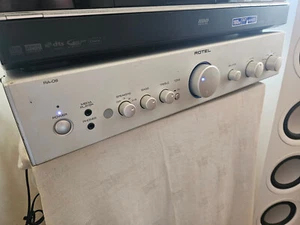 Rotel RA-06 Integrated Amplifier - Picture 1 of 5