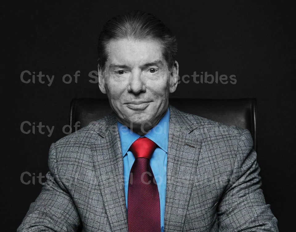 Vince McMahon Metallic Spotlight 编辑 11x14 照片 WWE 带顶部装载机。  — 第 1/1 张图片