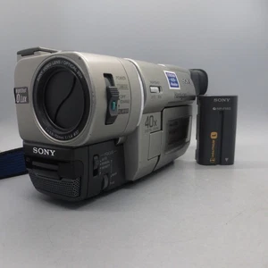 Sony Handycam CCD-TRV37E Handheld Video8 XR Camcorder Silver Tested - Picture 1 of 9