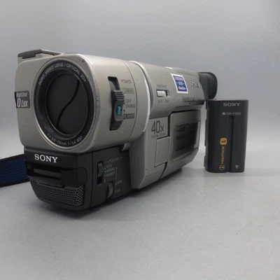 Sony Handycam CCD-TRV37E Handheld Video8 XR Camcorder Silver Tested - Image 1 of 4
