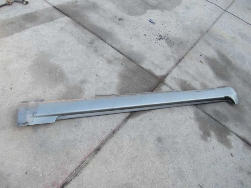 Infiniti M35 2007 2008 2009 pasajero derecho faldón panel basculante moldura Foto 1 de 4