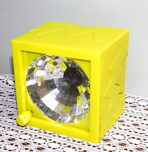 VTG NEON YELLOW SQUARE PLASTIC BOX XENON STROBE LIGHT PARTY DISCO MULTI SPEED