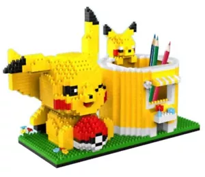 :: POKEMON PIKACHU Portamatite - Set Costruzioni Micro Mini Nano Blocks Completo - Foto 1 di 5