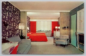 1960s Rochester New York Kirby's Motel Ultra modern Interior Motor Inn Postcard - Picture 1 of 3
