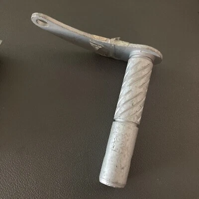 60523098 Alfa Romeo Milano / 75 - SZ RZ / GTV6 Trans brazo de control exterior / palanca Foto 1 de 4