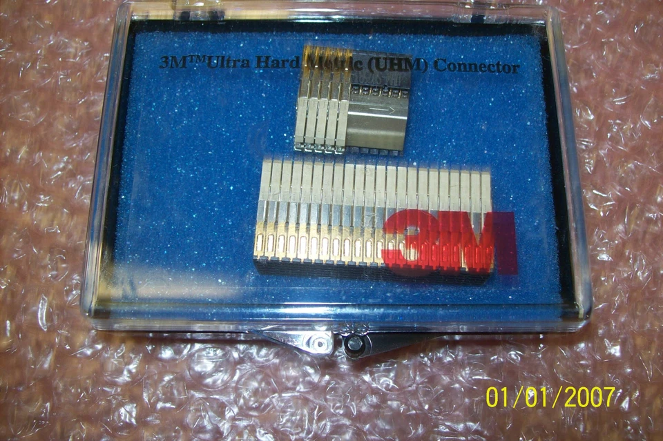 3M UHM-S02583 New Ultra Hard Metric (UHM) Backplane Socket Connector - Image 1 of 2
