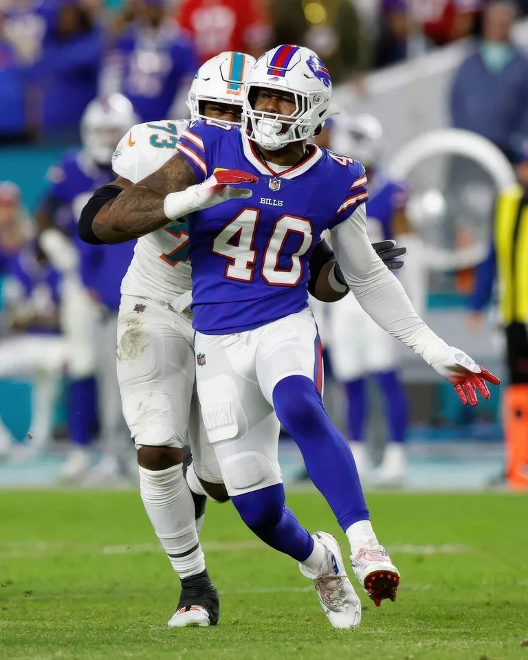 Impresión fotográfica brillante Von Miller #40 Buffalo Bills NFL 8"X10" 3 Foto 1 de 1