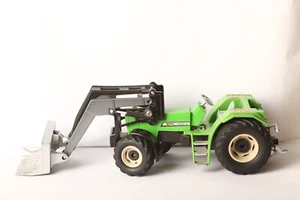 Fendt Traktor 1:32 mit Frontlader grün ca 24 cm lang (225579) - Bild 1 von 6