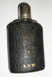 DE COLECCIÓN FRASCO DE PLATA ALEMÁN CUERO GRABADO DISEÑO A.D.W - Imagen 1 de 9
