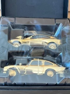 JAMES BOND 40th ANNIVERSARY DIE ANOTHER DAY & GOLD FINGER CORGI PRESENTATION BOX - Picture 1 of 3