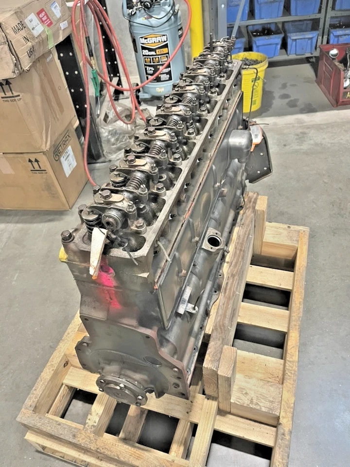 Buick 320 Straight 8 Dynaflash Longblock Engine Core - Image 1 of 4