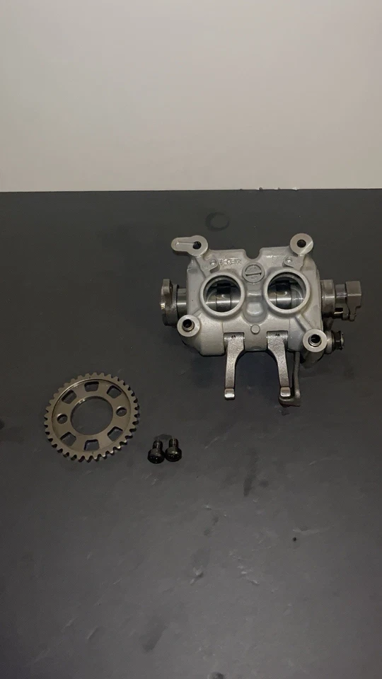 Honda CRF450X 2005-2017 OEM árbol de levas soporte basculante conjunto Foto 1 de 4