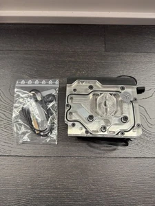 EK-Momentum ROG Strix Z390I D-RGB - Plexi - Usado - Monobloque / Refrigeración por agua - Imagen 1 de 2