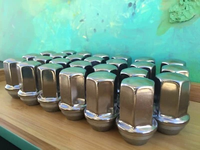 Juego de tuercas GM (32) GM Sierra 2500 3500 Chevrolet Silverado de fábrica OEM Foto 1 de 4