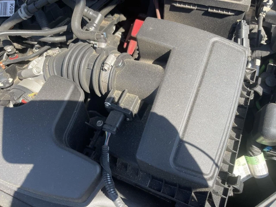 2018 Ford Fusion Air Cleaner Housing OEM Used 2.5L 120K Miles JS7Z9600A - Image 1 of 1