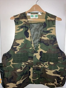 Vintage Game Winner Vest Size XL Camo Camouflage Pockets Duck Bird Hunting - Picture 1 of 9