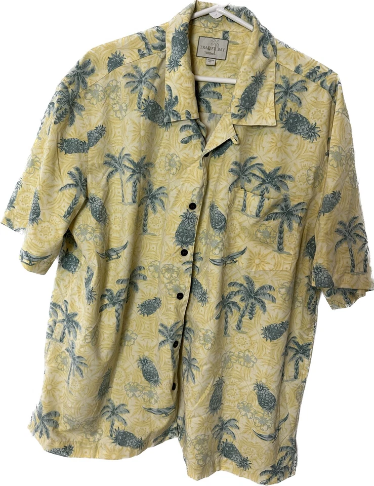 VTG Trader Bay Hawaiian Shirt vintage men’s Button Up 100% Cotton Size Large - Image 1 of 1