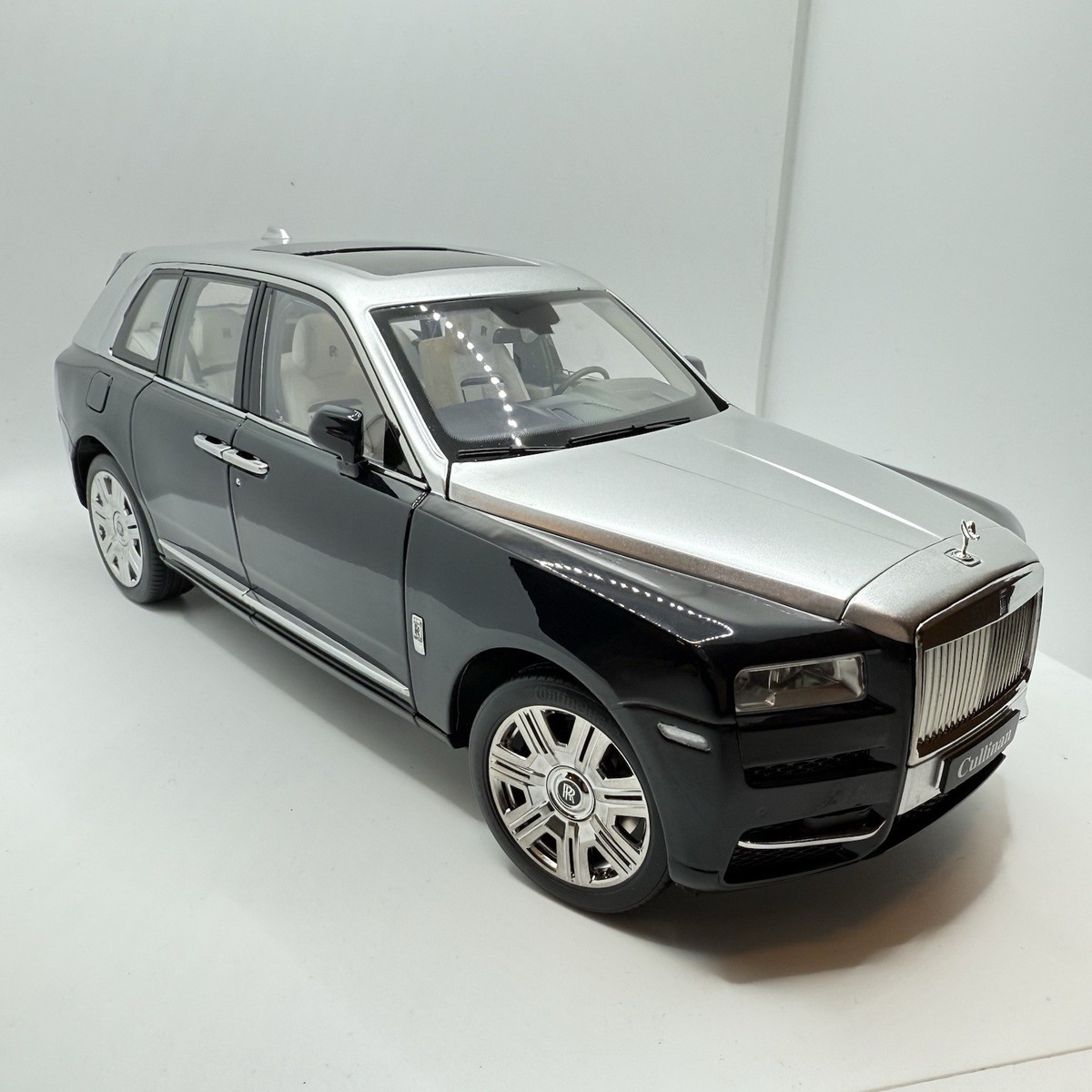Rolls-Royce 1:18 Contemporary Manufacture Diecast Cars Rolls-Royce 1:18 Contemporary Manufacture Diecast Cars