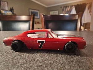 1/24 Slot Car - Picture 1 of 3