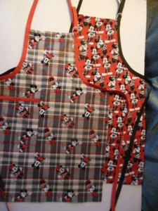"Delantal para niños - MICKEY & MINNIE MOUSE, 15,5""x 21" - Imagen 1 de 9