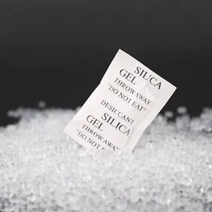 100 SACHETS DESHYDRATANT GEL DE SILICE 100Gr ABSORBEUR D'HUMIDITE - Foto 1 di 11