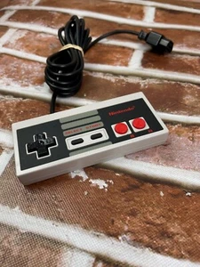 Nintendo Controller model NES-004 Vintage - Picture 1 of 5