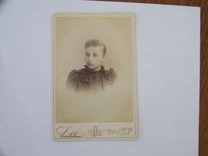 Phillipsburg New Jersey NJ Lee Photographer Cabinet Card Young Lady - Imagen 1 de 2
