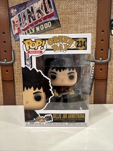 Green Day Funko POP Rocks Billie Joe Armstrong VAULTED In POP PROTECTOR NEW NRFP - Picture 1 of 12