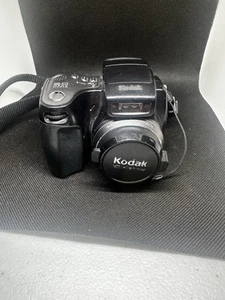 Kodak Camera ( Non Tested) No Cords - Picture 1 of 8