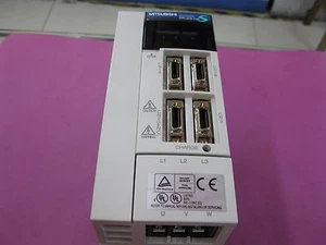 Mitsubishi AC Servo Amplifier MR-J2S-70B Servo Drive used - Picture 1 of 1